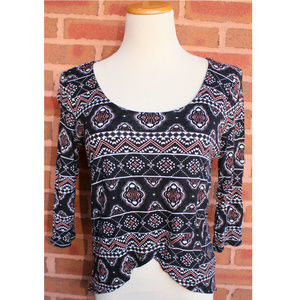 ⭐️CHARLOTTE RUSSE Hi Low Top Shirt Crop sz MEDIUM